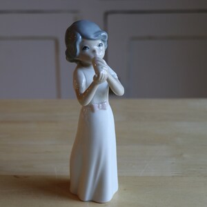 Vintage Casades Spain Porcelain Figurine Girl Drinking From Glass