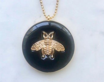 Vintage Inspired Honey Bee Plated Necklace | Bee Necklace | Honey Bee Necklace | Resin Necklace | Gold Plated Bee Necklace | Circle