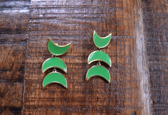 1980's Vintage Green Dangle Half Moon Earrings | … - image 1