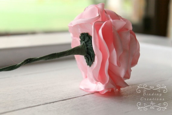 Fleur Rose Couleur Toute Seule La Tige Fleur En Tissu Cadeau Saint Valentin Cadeau De Fête Des Mères Bouquet De Fausses Fleurs Fleurs En Satin