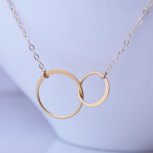 Gold Linked Circle Necklace. Eternity Necklace. Infinity Necklace. Interlocking Hoop Necklace