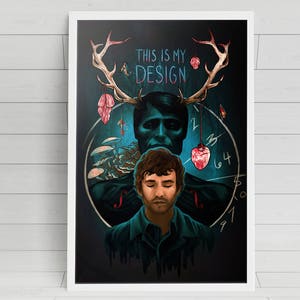 Peut inclure: Impression d'art représentant un homme aux yeux fermés, superposé d'une silhouette et de bois de cerf. Le texte "THIS IS MY DESIGN" est en haut. L'œuvre utilise une palette de couleurs sombres avec des accents de teal et de rouge.