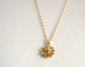 Kleine Blume Halskette, Kleine Blume Gold Blume Halskette, Natur Schmuck Wald Halskette Niedliche Winzige Zarte Dainty - 14K Gold Filled Kette