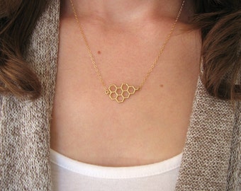 Honeycomb Necklace, Gold Honeycomb Necklace, Gold Necklace, Beehive Pendant, Nature Necklace -  14K Gold Filled Chain