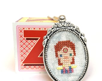 David Bowie necklace Cross stitch necklace Embroidery jewlery David Bowie jewelry Miniature portrait Ziggy Stardust Pendant Gifts under 50