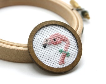 Flamingo cross stitch brooch - Hand embroidered brooch - bird cross stitch brooch