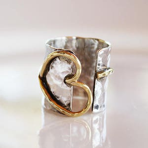 Heart ring,hammered silver wide band