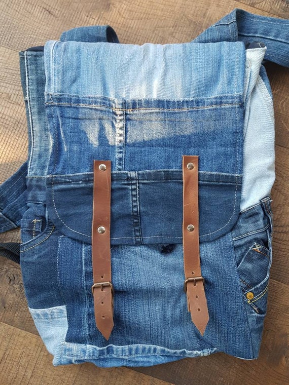 mochila con jeans reciclado