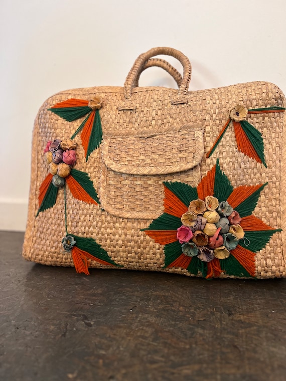 Vintage Floral Straw tote/ Embroidered Flowers W/ 