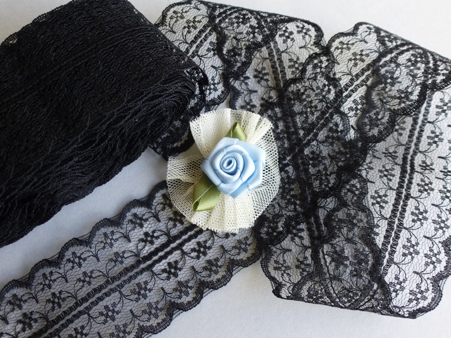 lace trim haberdashery