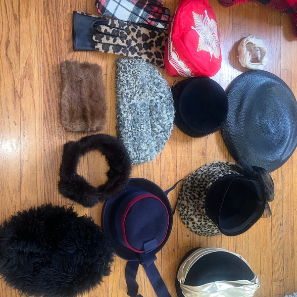 DESIGNER 13 lot bundle Women's vintage 40s 50s Dress Hat Hats plus gloves wallet mink leopard Persian fur straw felt wool Earmuffs