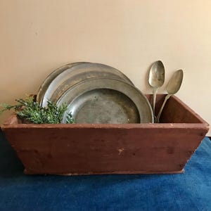 Antique Canted Apple Box in Salmon Paint