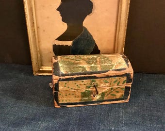 アンティーク雑貨 Floral Fabric Box . Vintage Floral Fabric Box Small Flower Fabric Covered