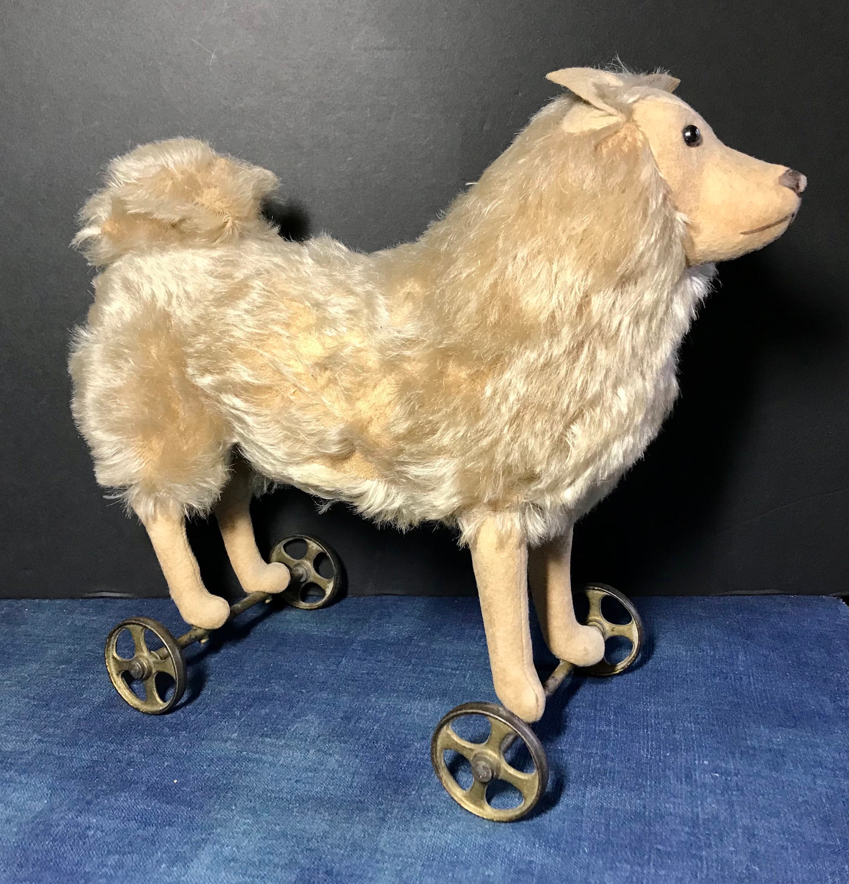 Steiff dog sales on wheels