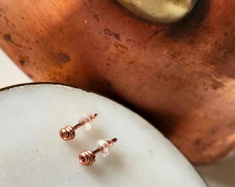 Pendientes en espiral: cobre, latón o cobre patinado de Adorn Handcrafted