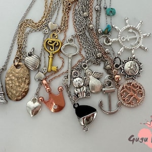 Bjd doll necklaces. 1 piece of each!