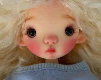 OOAK Custom BJD Doll 25 cm – Blonde Art Doll with Handmade Mohair Wig, 2 Outfits, Leather Shoes & Accessories