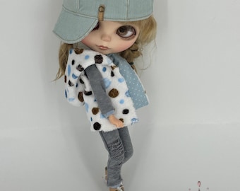 Combine your Blythe Doll Outfit: Handmade Street Style Set - Top, Pants, Vest & Sneakers