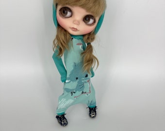 Blythe special onesie with pockets and extra long sleeves. Last 2 pieces in stock!