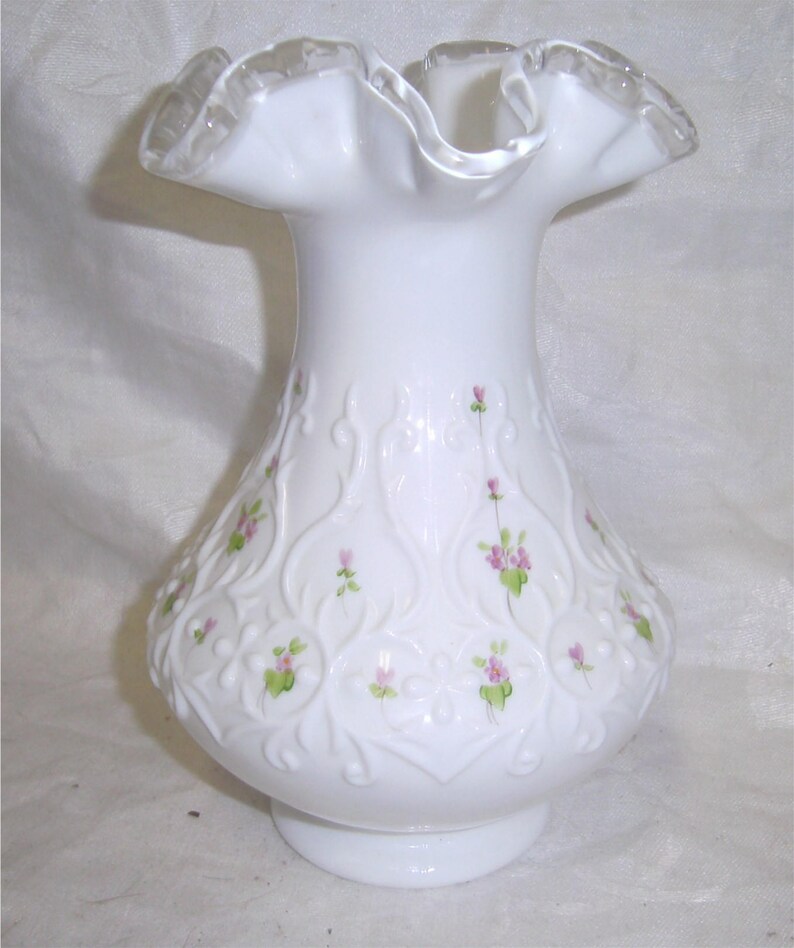 FENTON ART GLASS Violets in the Snow 7 Spanish Lace Vase Etsy