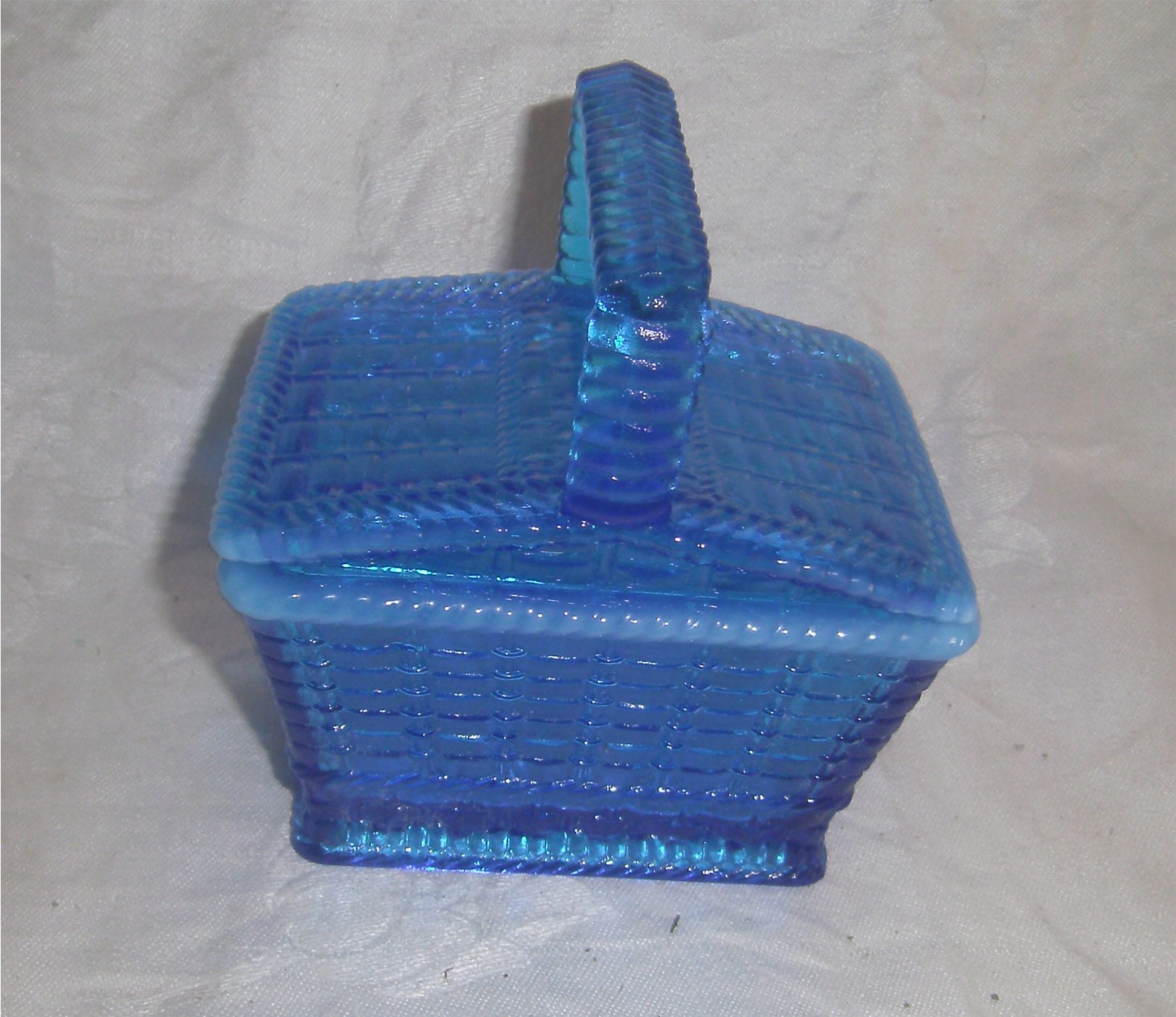 WESTMORELAND GLASS COMPANY –Blue Opalescent Covered Picnic Basket – Rare!