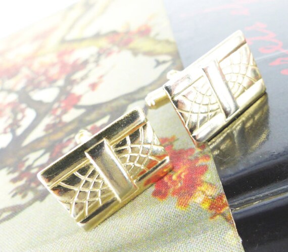 Art Deco inspired vintage pair of gold cufflinks.… - image 5