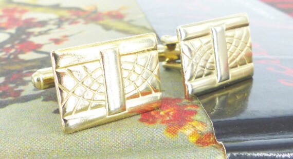 Art Deco inspired vintage pair of gold cufflinks.… - image 3