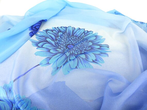 Beautiful blue on blue large square vintage scarf… - image 5