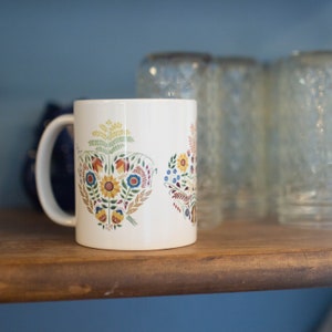 Taza de corazones de la Sagrada Familia de arte popular, 11 oz, corazones sagrados, inmaculados y castos de Jesús, María y José, regalo de taza católica moderna
