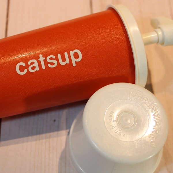 Vintage Tupperware Catsup Pump Dispenser