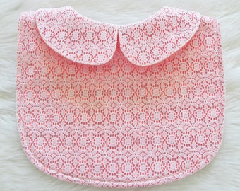 Lace bib / Coral lace bib