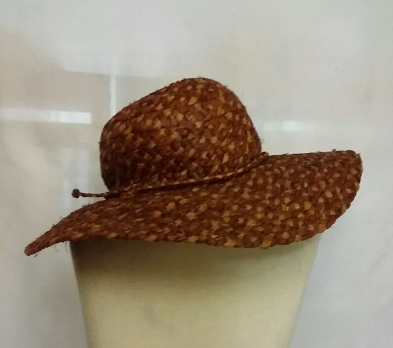 liz claiborne hats