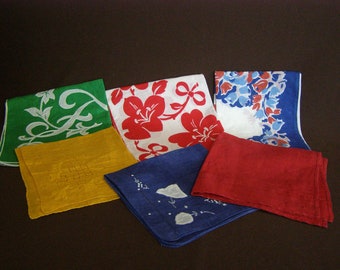 Vintage Handkerchiefs, printed and applique', excellent condition Lot of 6 pieces. (Lot F)