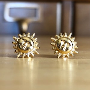 Gold Earrings 18k Yellow Genuine - Sun Stud Celestial Vintage Gift for Her - Pierced Ears Birthday Zodiac Astrology Fine Jewelry