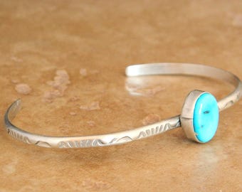 Pulsera de plata de ley con turquesa Kingman, de los nativos americanos navajos, estampada a mano y firmada por S. Cooke, de 16,5 cm.