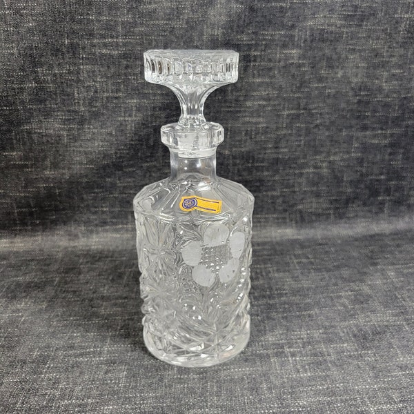 Genuine Lead Crystal Decanter w/ Stopper - Over 24% PBO - Hand Cut Floral & Diamond Cut Design - Made In Italy - Holds 16 oz - FREE SHIPPING