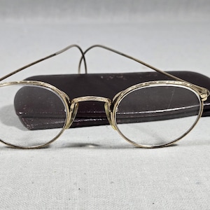 12k Antique Glasses - Etsy