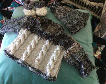 Unisex baby knitted set