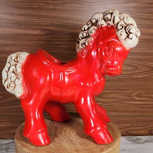 Red SHAWNEE Vintage Horse Planter