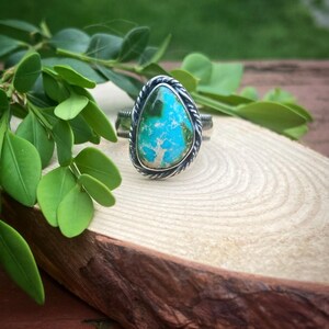 Freeform Shaped Sonoran Gold Turquoise Solitaire Ring