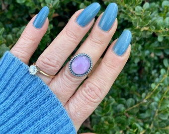 Honeycomb Cut Lavender Chalcedony Solitaire Ring