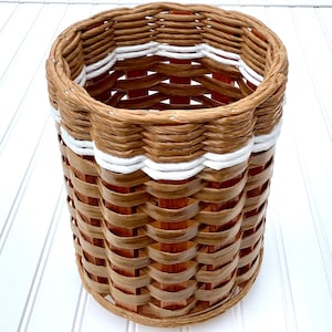 Plunger Basket Natural White