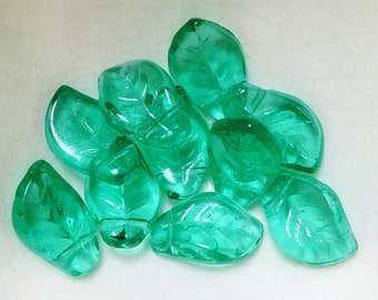 12 Transparent Emerald Green Leaf Beads