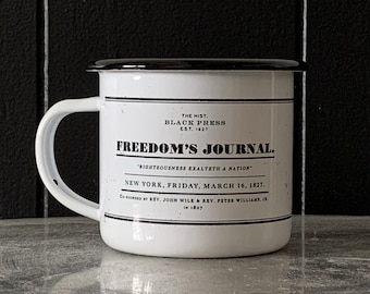 Taza de doble cara del periódico The Freedom's Journal, Historia negra, Propiedad de personas negras, Periodismo negro, Activismo negro.