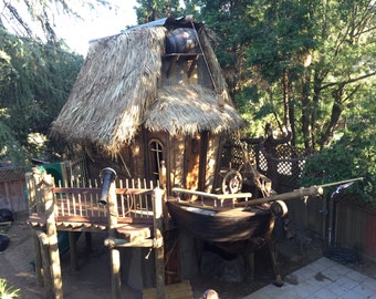 Castaway Tarzan Treehouse