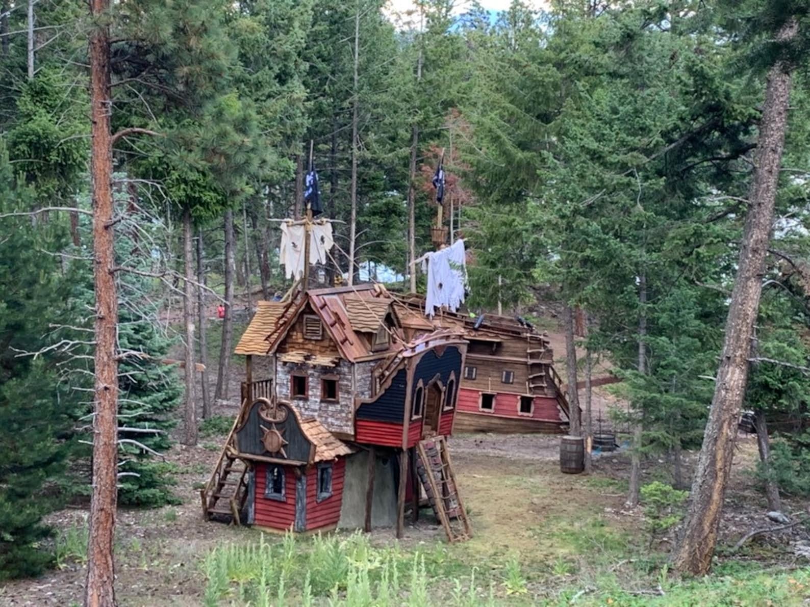 Shipwreck Tree House