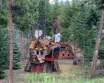 Shipwreck Tree House
