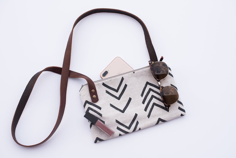 mud cloth purse holiday gift bridesmaid gift Cross body small purse mud cloth purse Mud cloth messenger bag mud cloth Purse