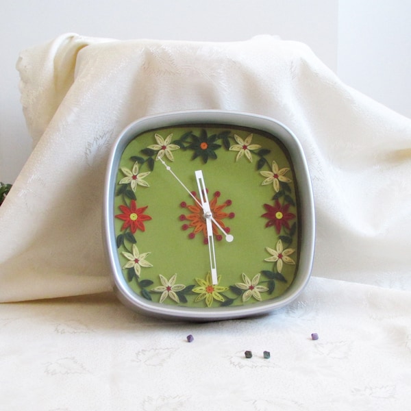 Rolled Flowers Unique Kitchen Wall Clock Modern, Paper Quilling Art Green Cottage Core Decor, 40th Anniversary New Home Gift