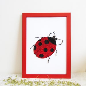 Decorazione per cameretta per bambina con coccinella in carta quilling, cartello per asilo, opera d'arte con insetto portafortuna, regalo per bambina di 1 anno